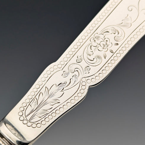 1877 年英國古董白色珍珠手柄純銀刀片魚餐具 2 對 William Hutton & Sons
